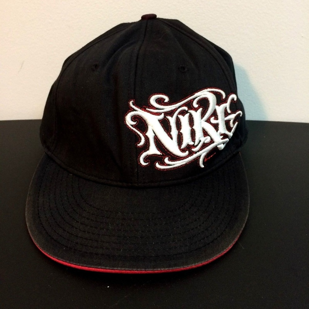 Nike Fitted Flat Bill Cap Size 7.5